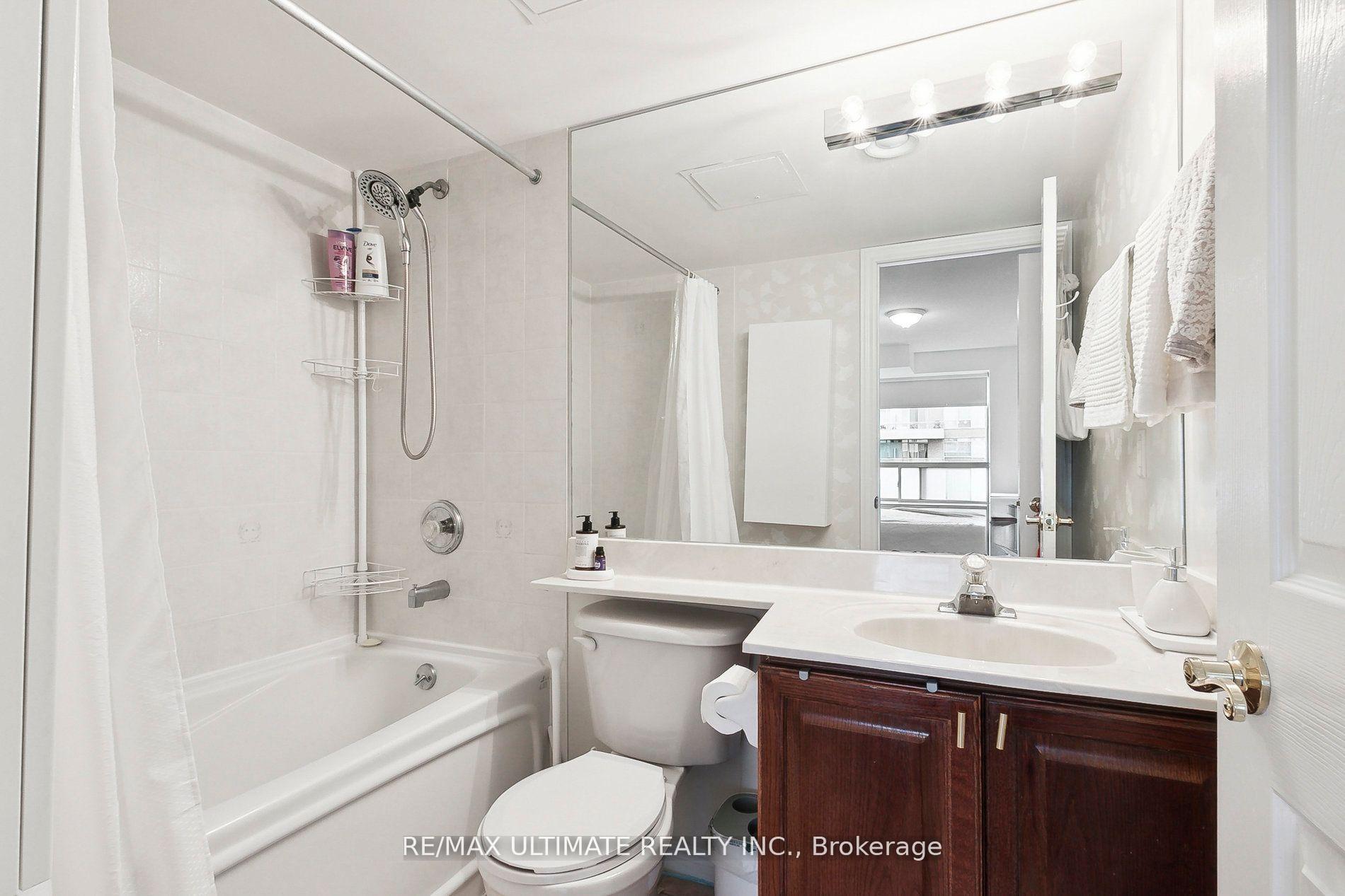Photo 24 of Unit Ph14, 300 Balliol Street, Toronto, Mount Pleasant West — HOMEH
