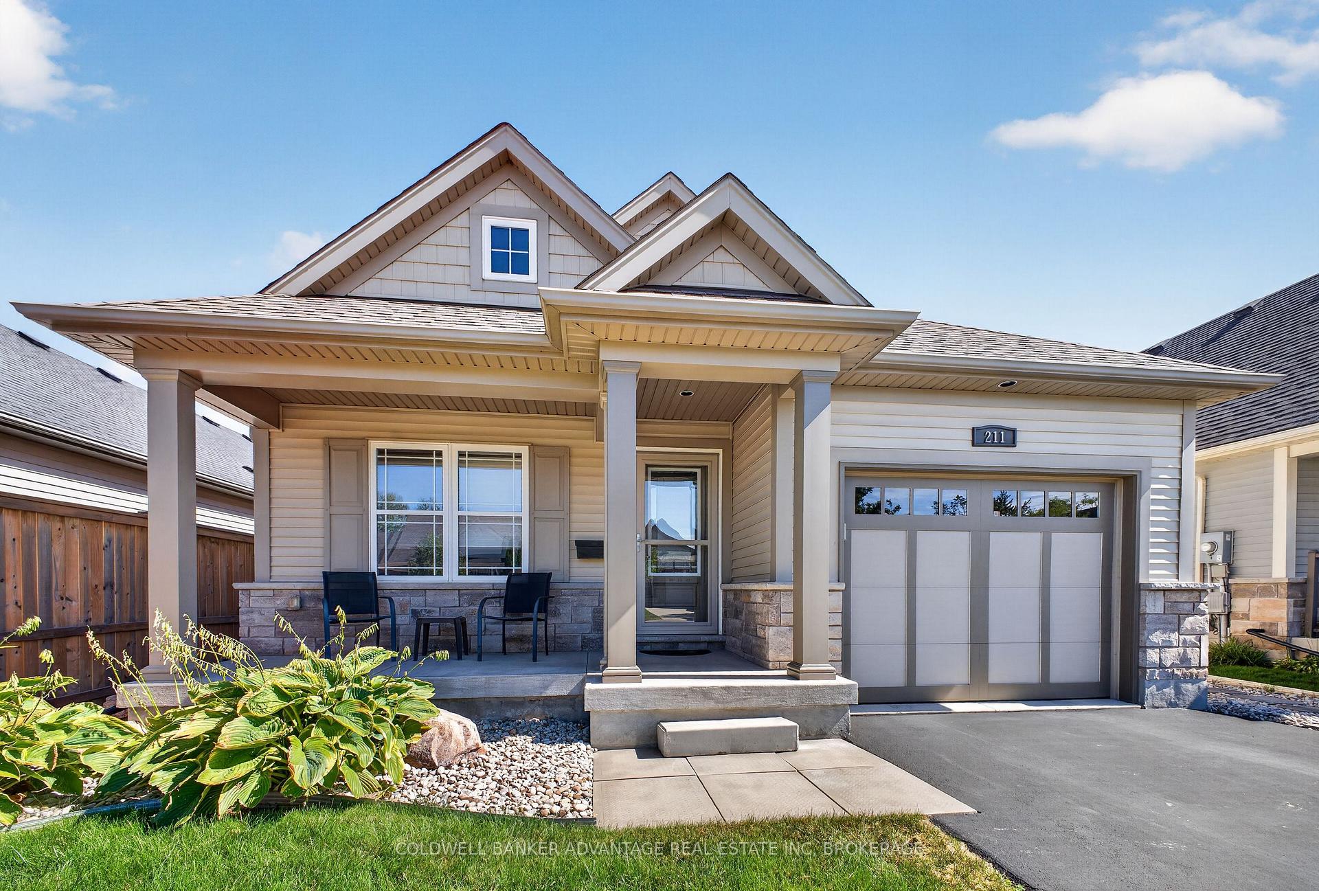 Photo 2 of 211 Classic Avenue, Welland, Lincoln/Crowland — HOMEH
