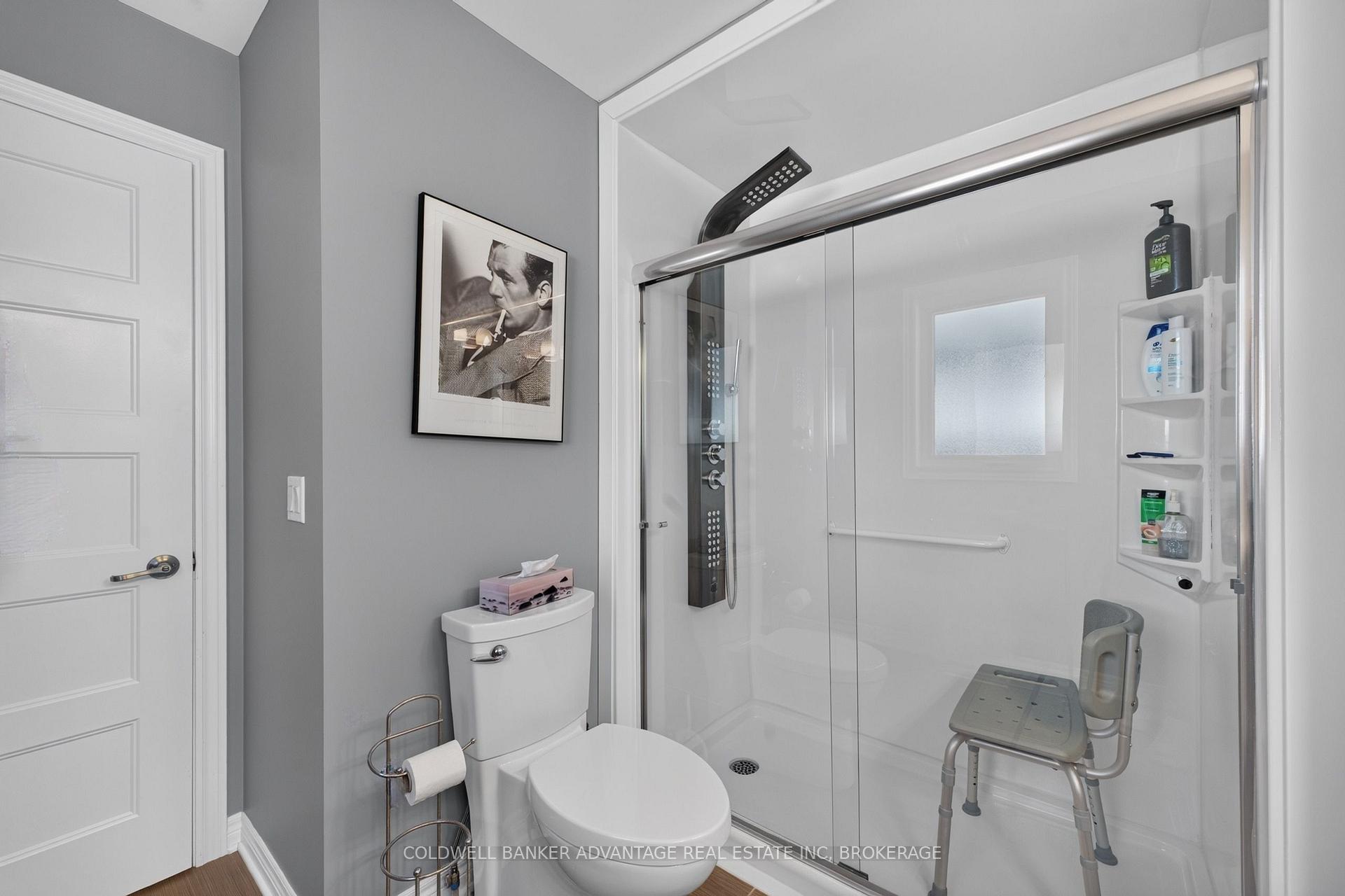 Photo 24 of 211 Classic Avenue, Welland, Lincoln/Crowland — HOMEH