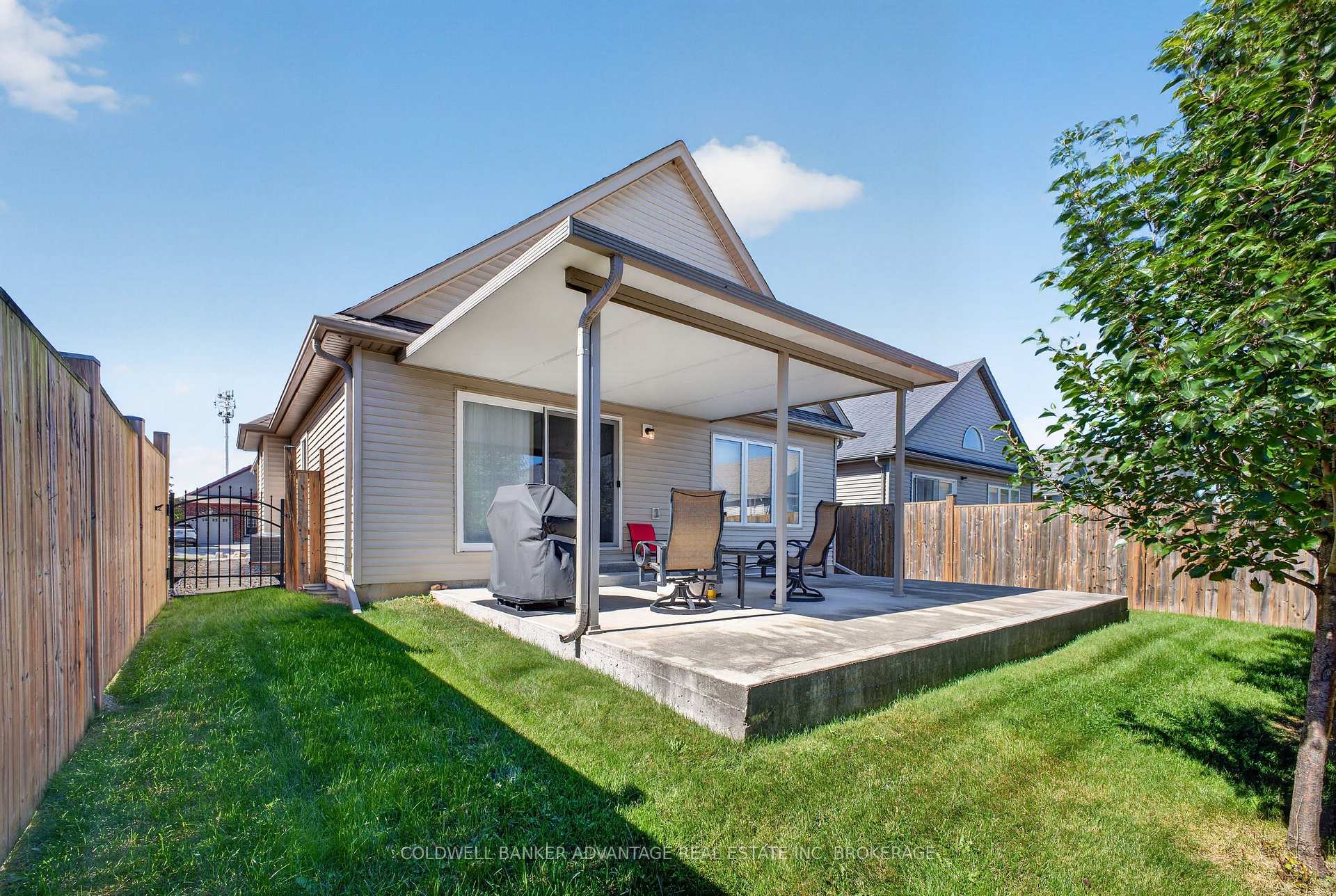 Photo 32 of 211 Classic Avenue, Welland, Lincoln/Crowland — HOMEH