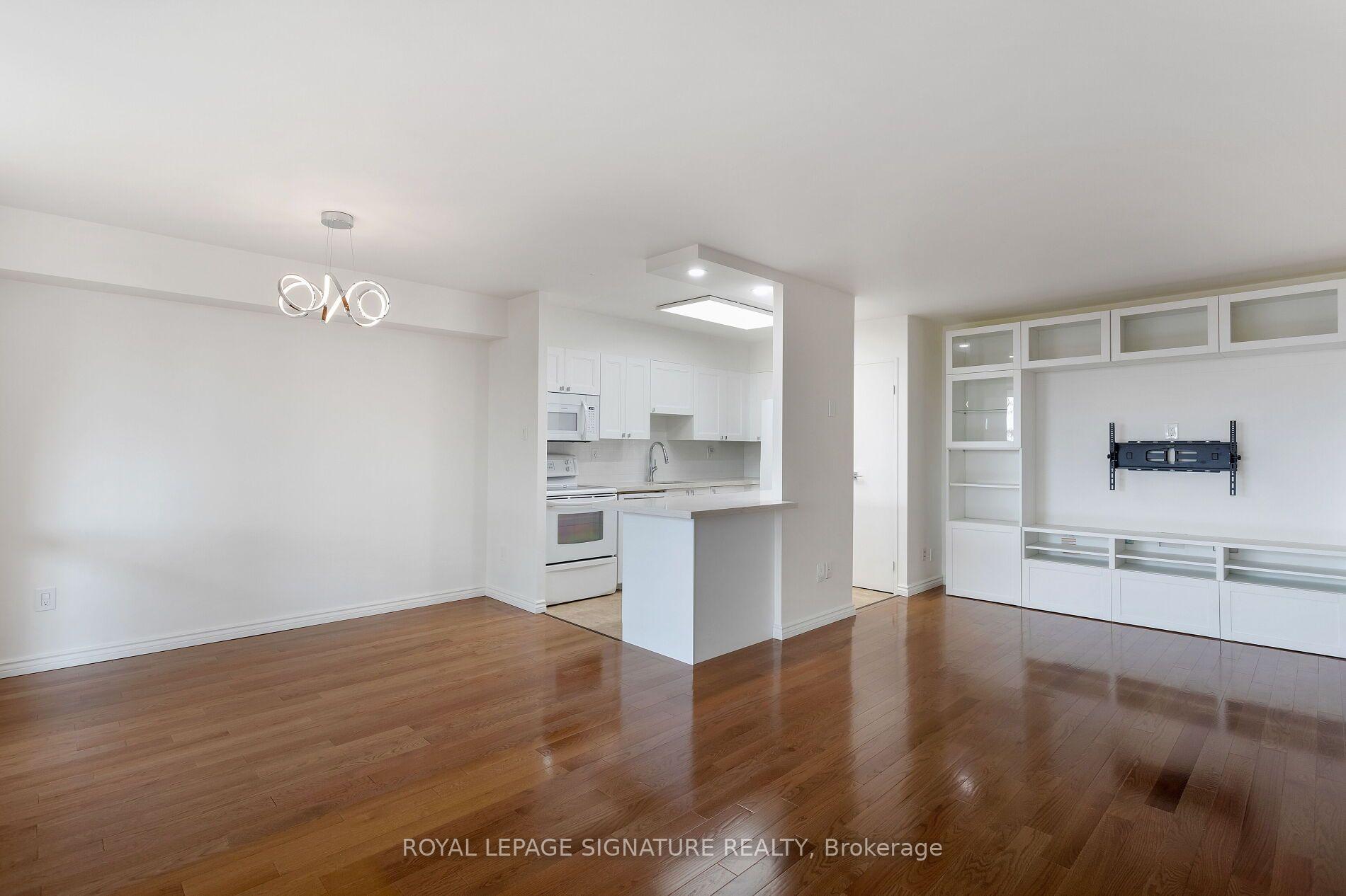 Photo 3 of Unit 608, 80 Quebec Avenue, Toronto, High Park North — HOMEH