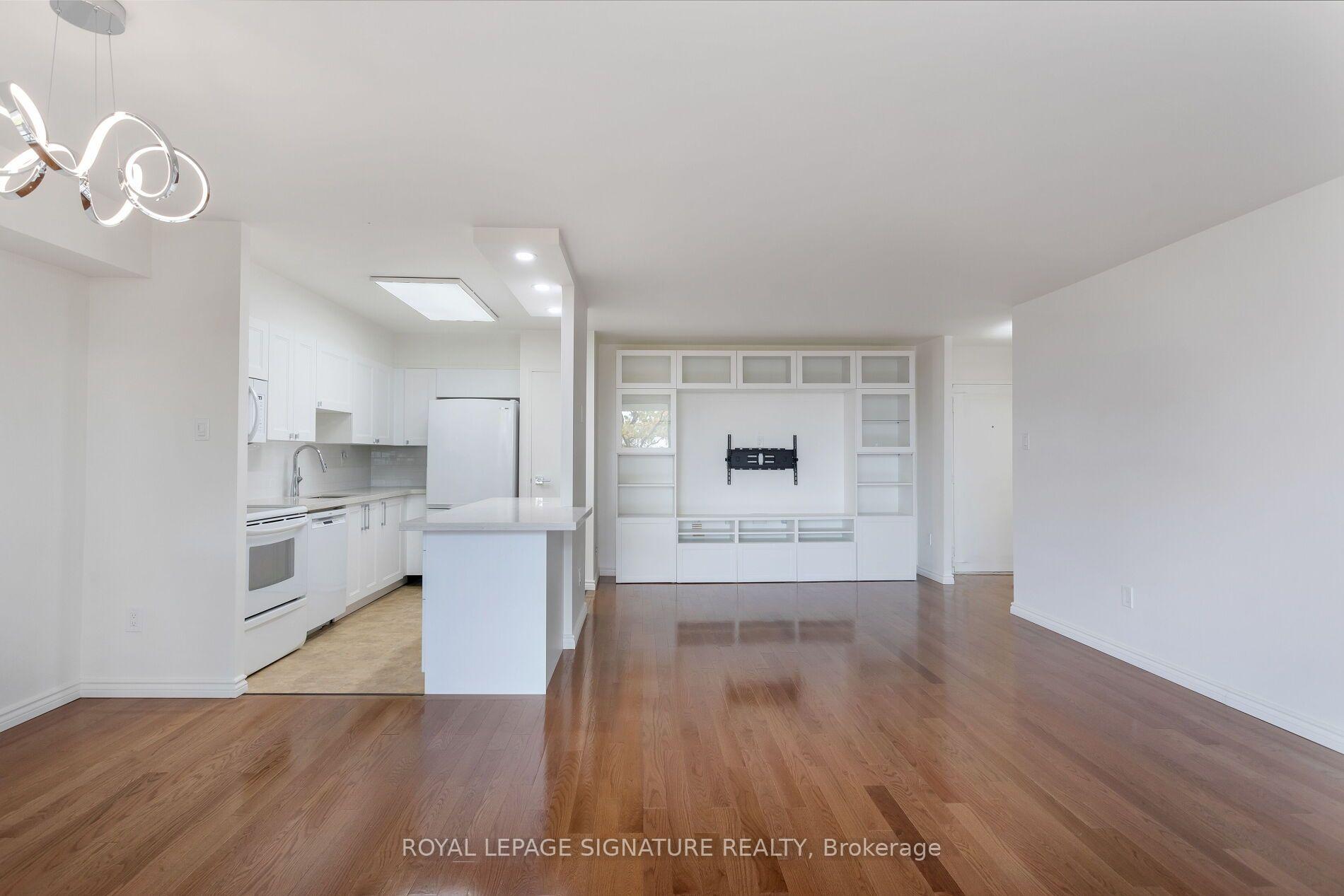 Photo 8 of Unit 608, 80 Quebec Avenue, Toronto, High Park North — HOMEH