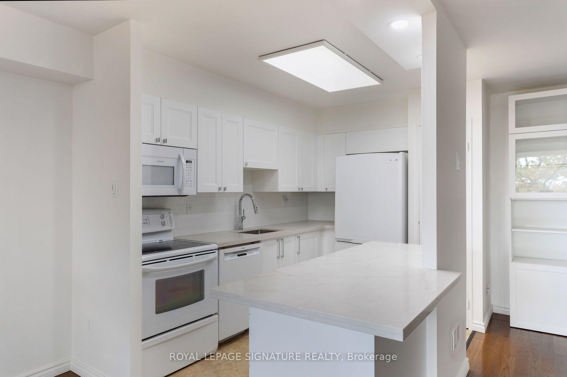 Photo 10 of Unit 608, 80 Quebec Avenue, Toronto, High Park North — HOMEH