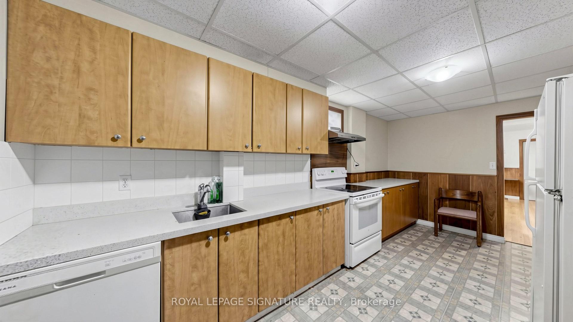 Photo 9 of 15 Gainsborough Road, Brampton, Northgate — HOMEH