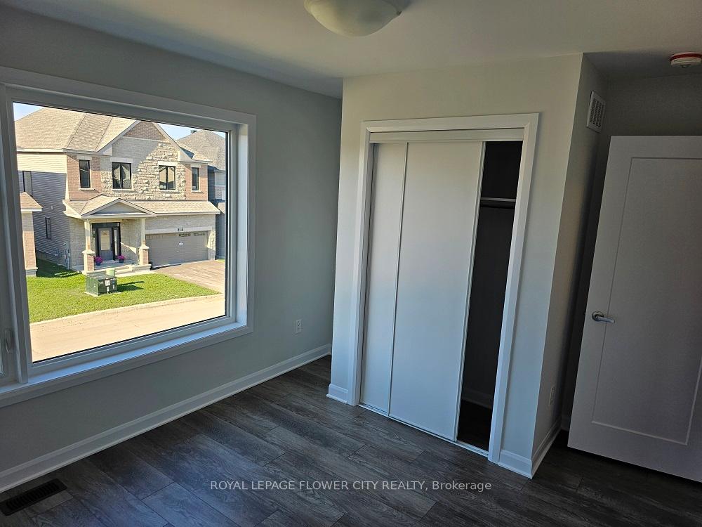 Photo 16 of 204 Elsie Macgill Walk, Ottawa, Kanata - Morgan's Grant/South March — HOMEH