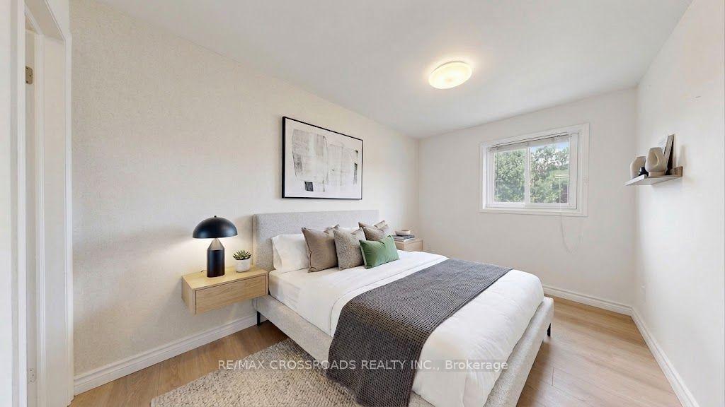 Photo 11 of 36 United Square, Scarborough, Malvern — HOMEH