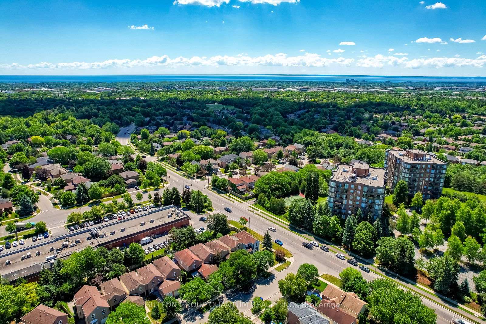 Photo 3 of 1279 Hedgestone Crescent S, Oakville, Glen Abbey — HOMEH