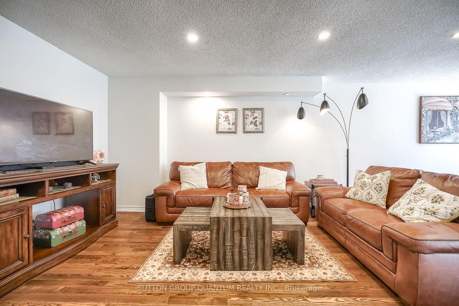 Photo 15 of 1279 Hedgestone Crescent S, Oakville, Glen Abbey — HOMEH