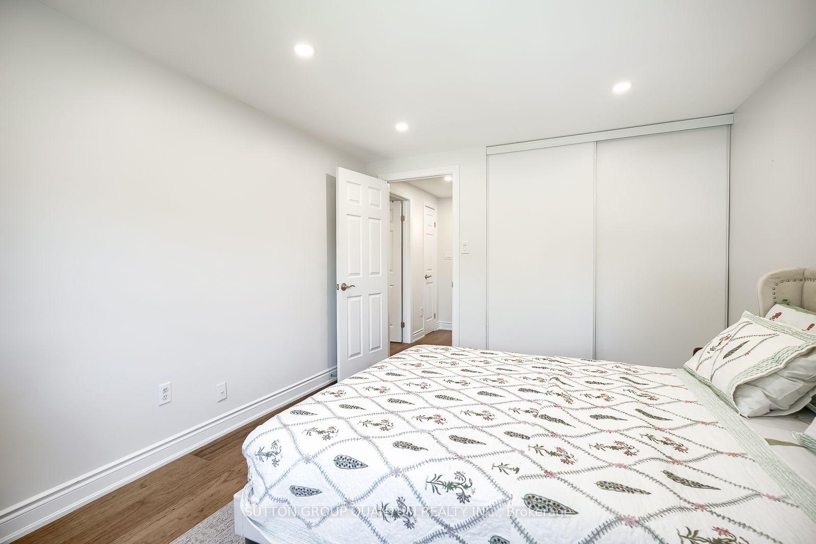 Photo 36 of 1279 Hedgestone Crescent S, Oakville, Glen Abbey — HOMEH