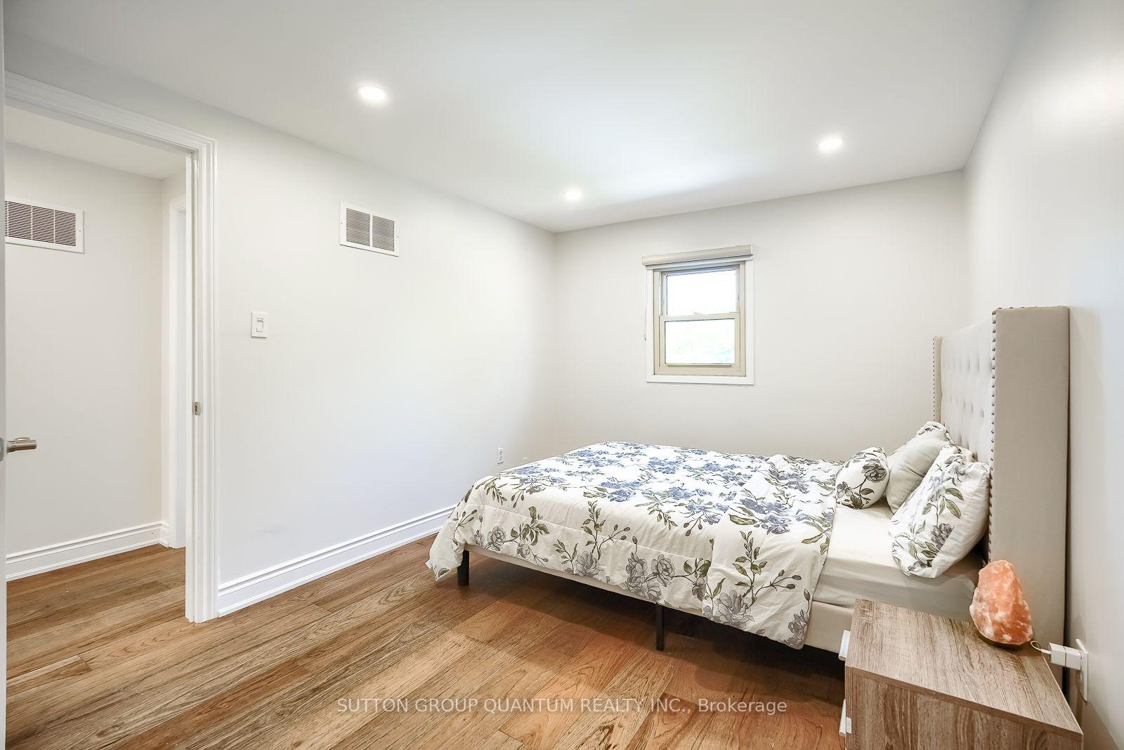 Photo 37 of 1279 Hedgestone Crescent S, Oakville, Glen Abbey — HOMEH