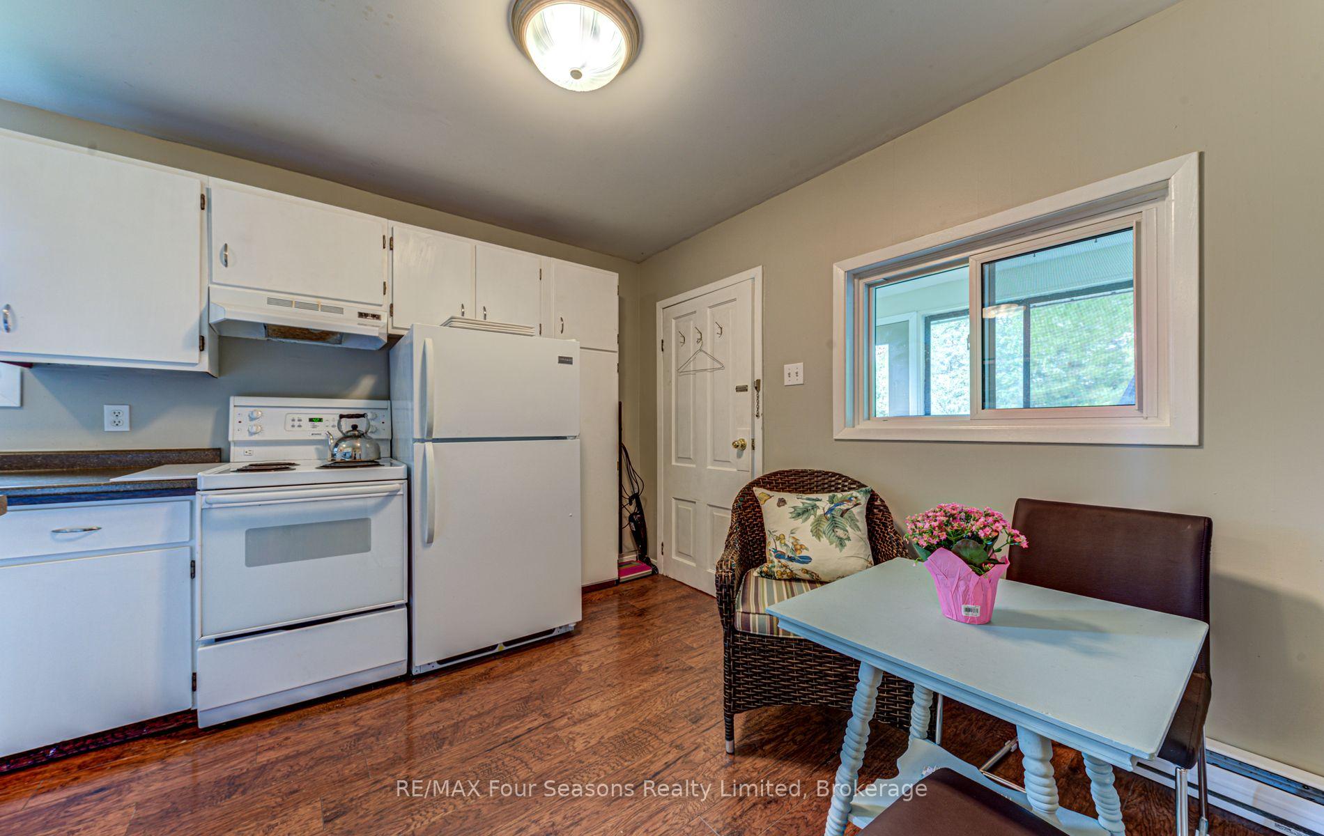 Photo 8 of 393 Second Street, Collingwood — HOMEH