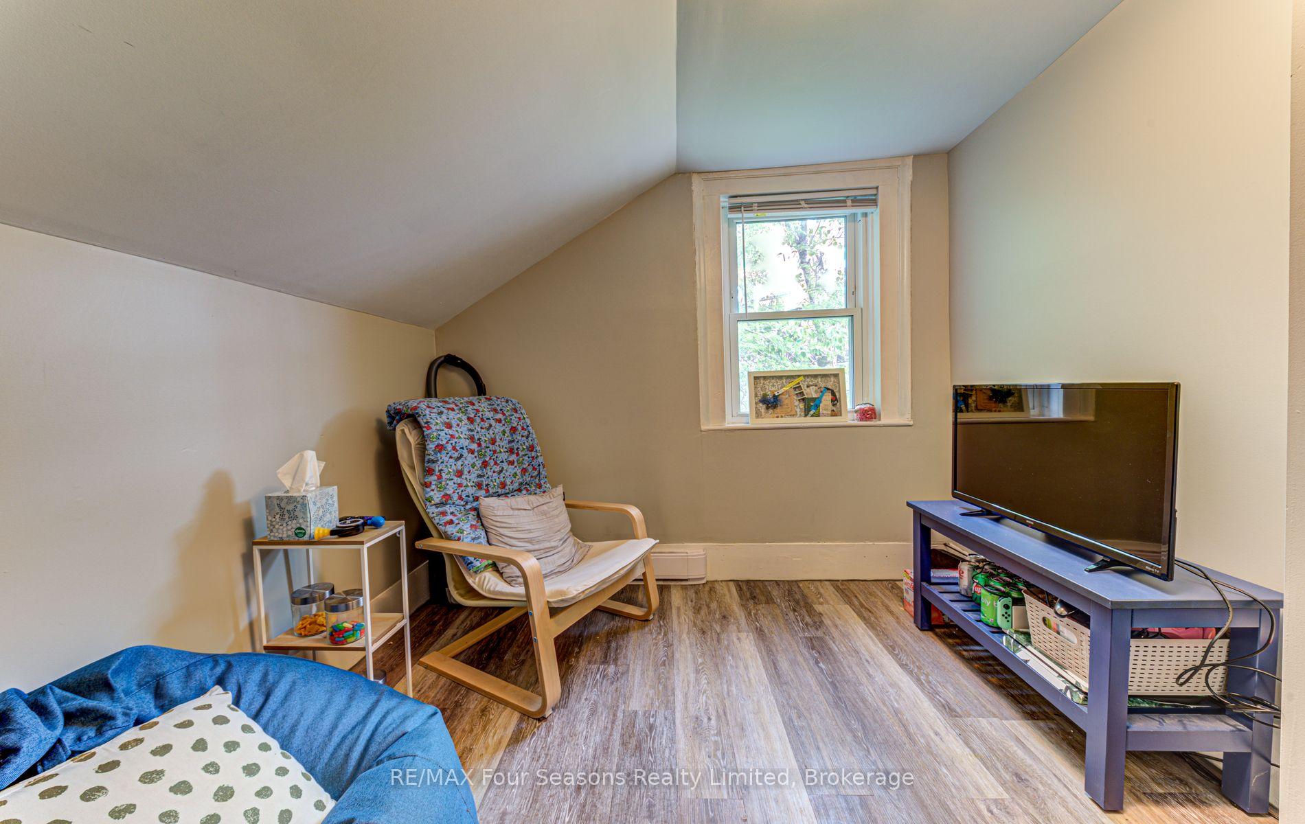 Photo 27 of 393 Second Street, Collingwood — HOMEH