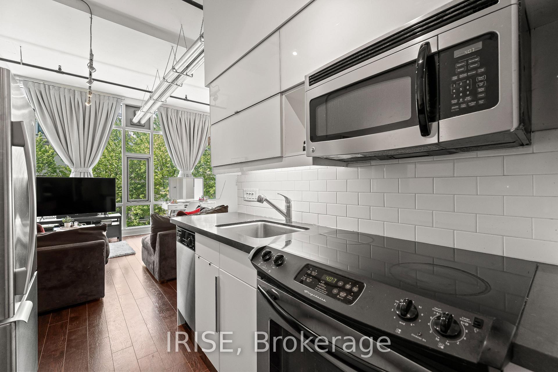 Photo 4 of Unit 305, 477 Richmond Street W, Toronto, Waterfront Communities — HOMEH