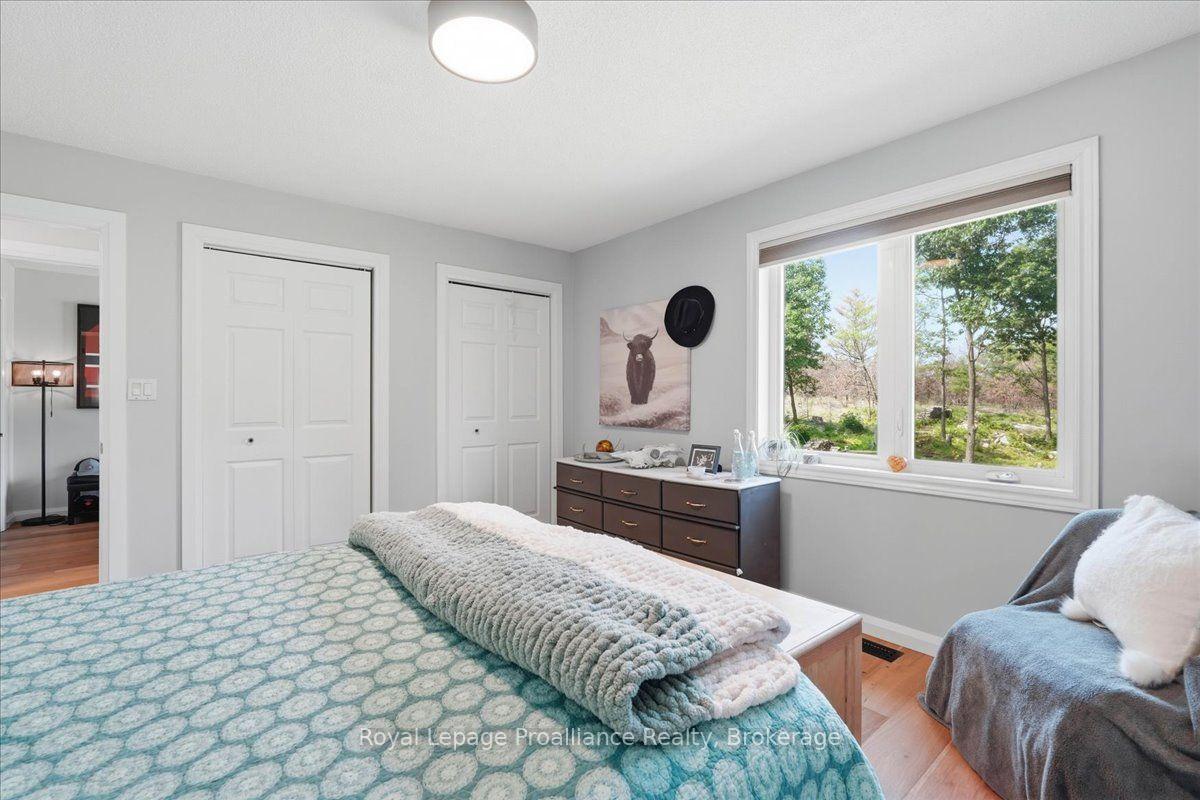 Photo 32 of 10389 41 Highway, Addington Highlands, Addington Highlands — HOMEH