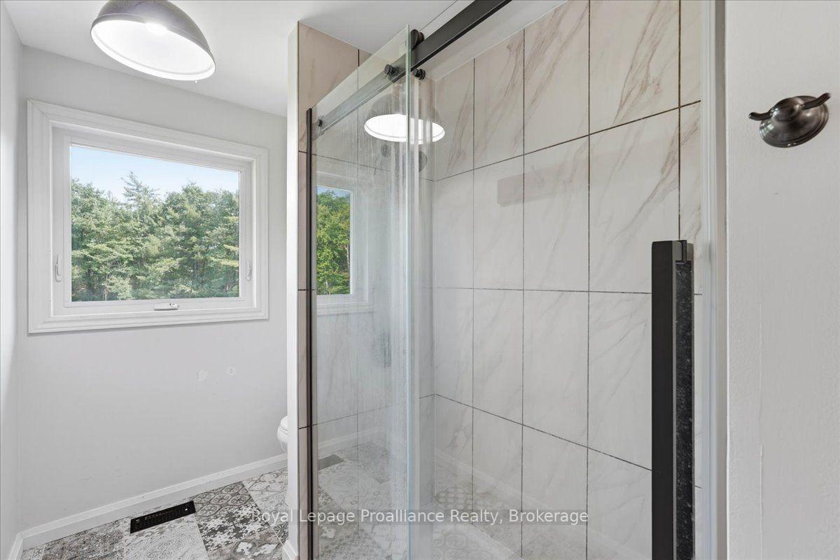 Photo 36 of 10389 41 Highway, Addington Highlands, Addington Highlands — HOMEH