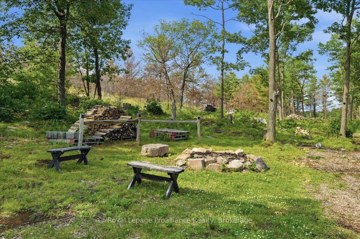 Photo 56 of 10389 41 Highway, Addington Highlands, Addington Highlands — HOMEH