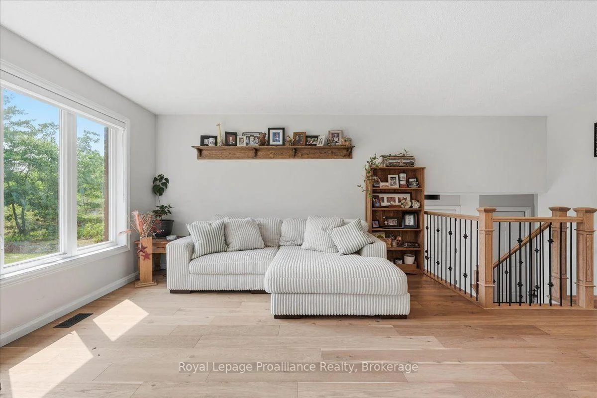 Photo 9 of 10389 41 Highway, Addington Highlands, Addington Highlands — HOMEH