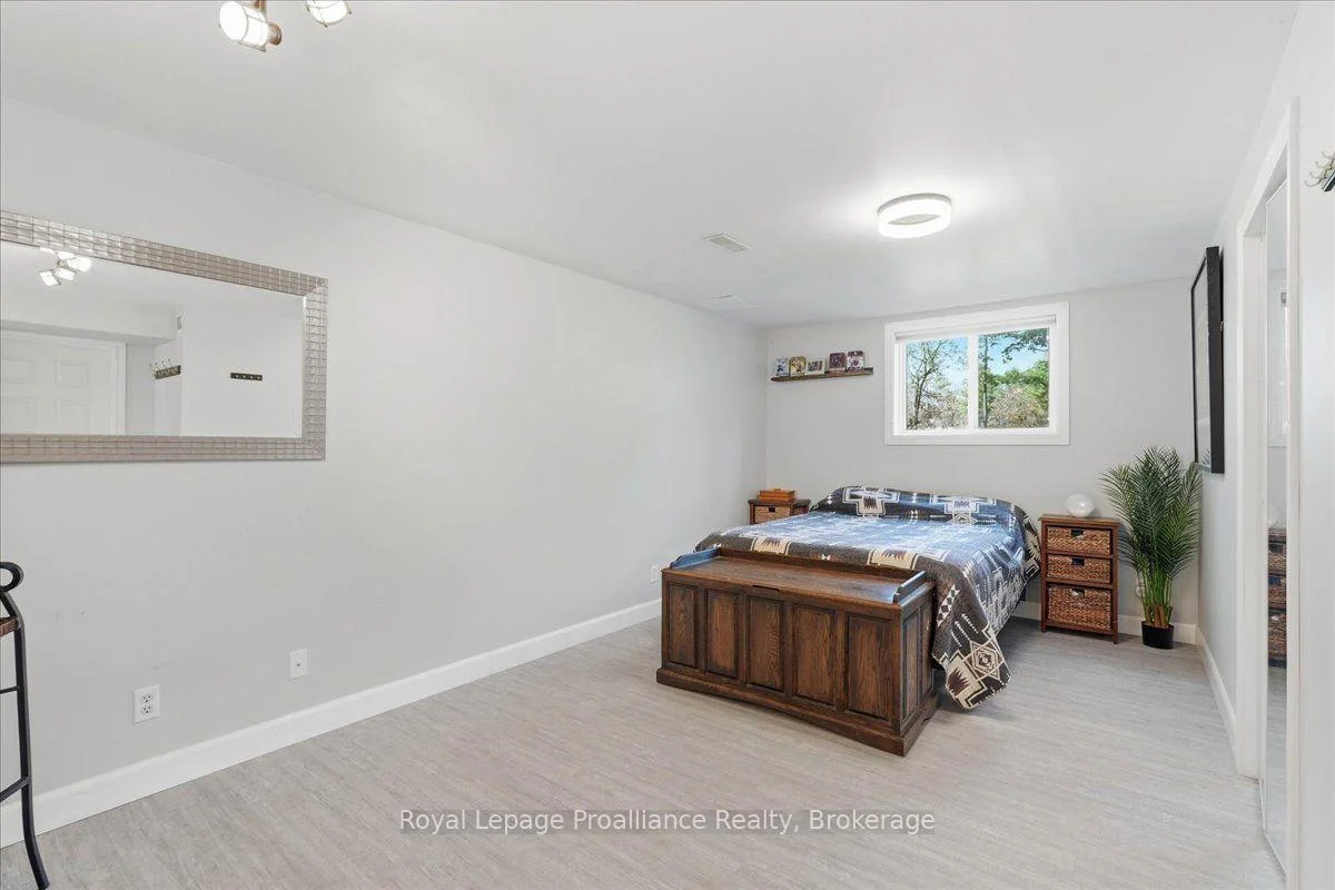Photo 33 of 10389 41 Highway, Addington Highlands, Addington Highlands — HOMEH