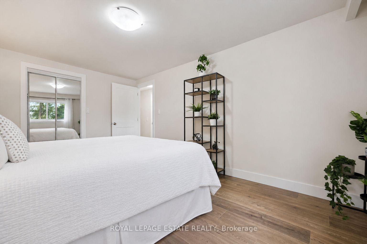 Photo 18 of 3325 Strabane Drive, Mississauga, Erindale — HOMEH