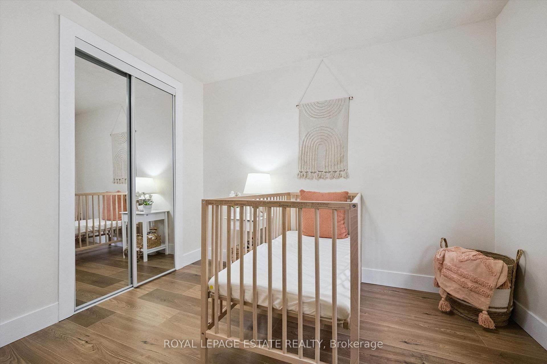 Photo 20 of 3325 Strabane Drive, Mississauga, Erindale — HOMEH