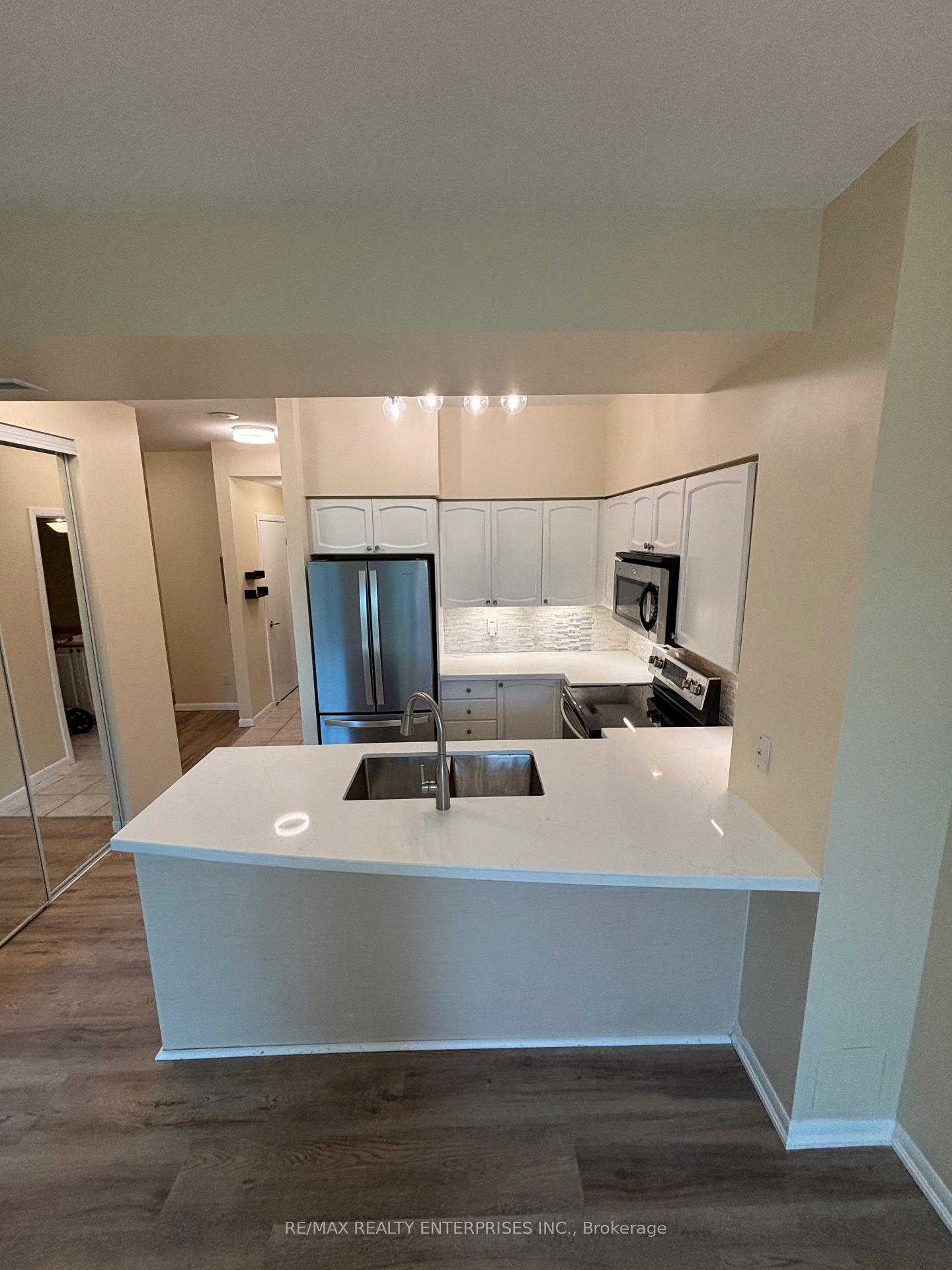 Photo 1 of Unit 214, 231 Fort York Boulevard, Toronto, Niagara — HOMEH