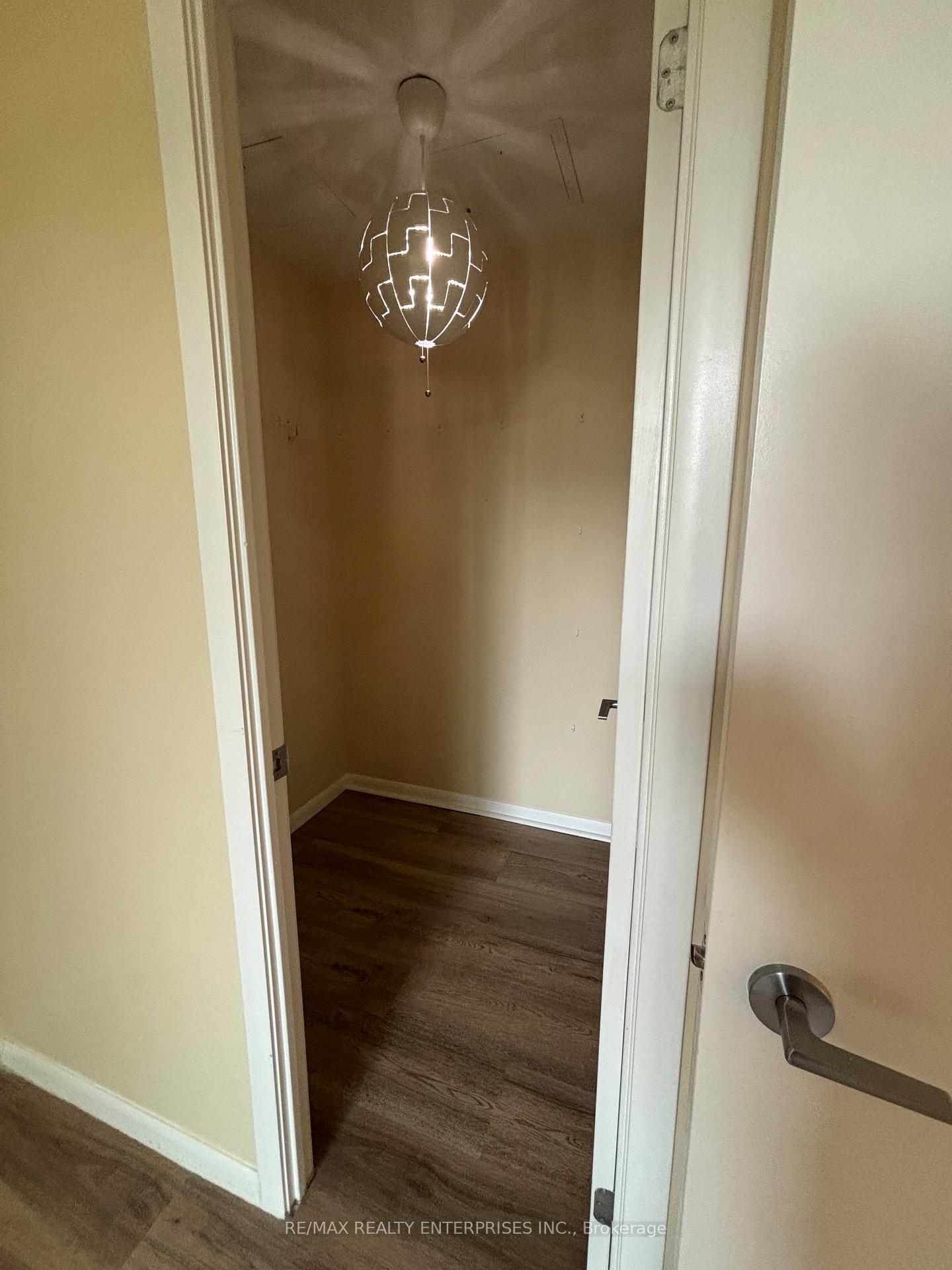 Photo 7 of Unit 214, 231 Fort York Boulevard, Toronto, Niagara — HOMEH