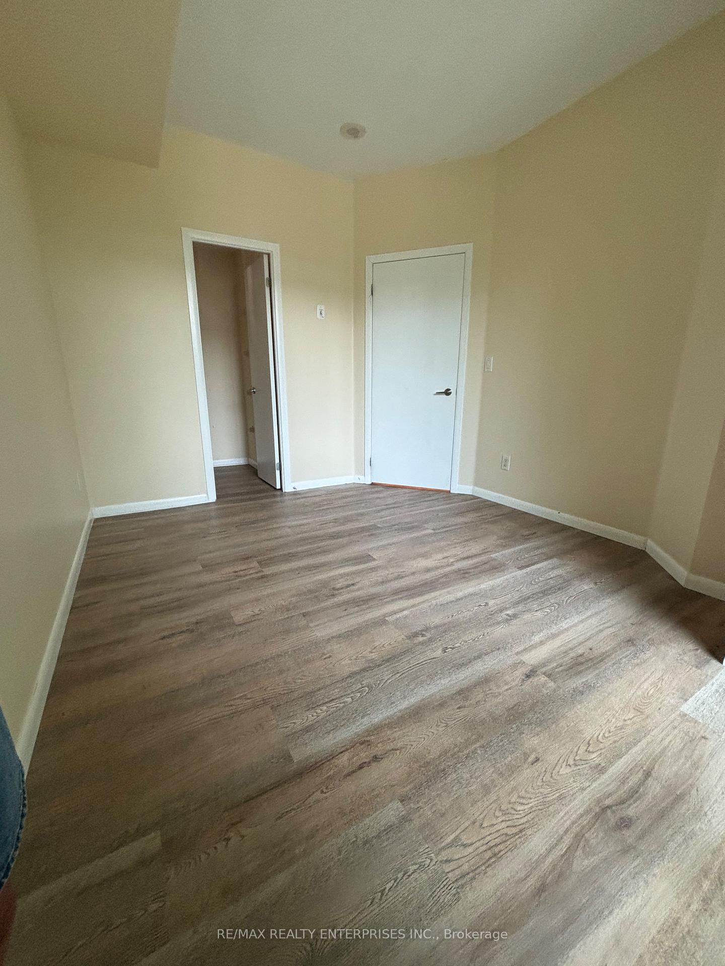 Photo 8 of Unit 214, 231 Fort York Boulevard, Toronto, Niagara — HOMEH