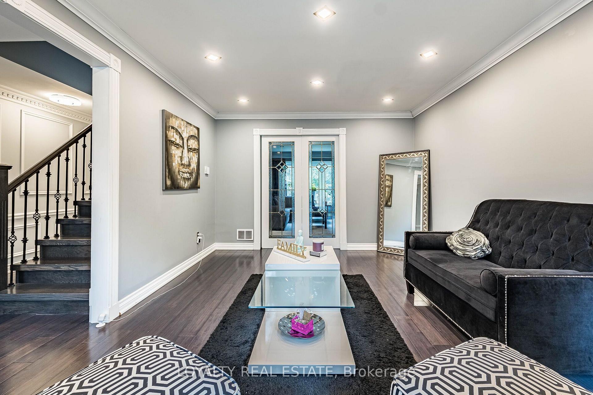 Photo 2 of 52 Newcastle Crescent, Brampton, Westgate — HOMEH