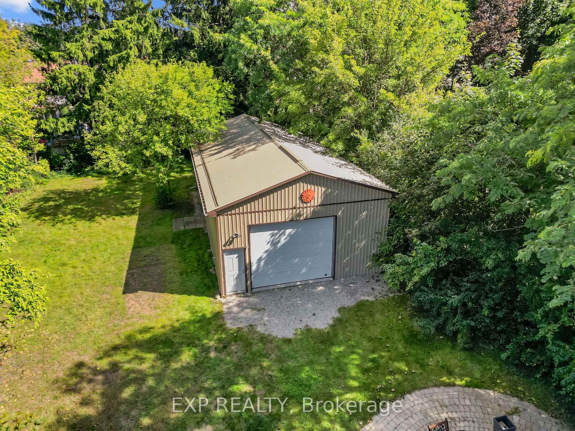 Photo 3 of 458 Boler Road, London, South K — HOMEH