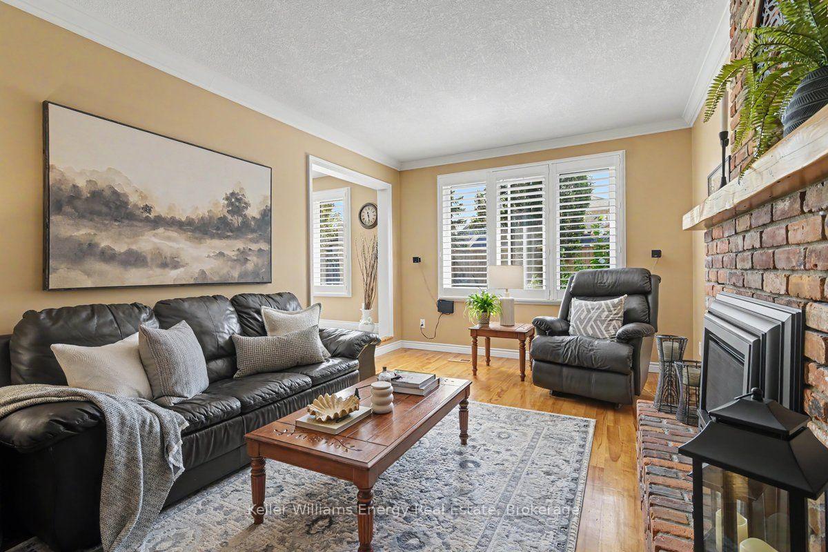Photo 12 of 760 Sundance Circle, Oshawa, Northglen — HOMEH