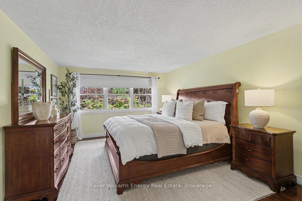 Photo 16 of 760 Sundance Circle, Oshawa, Northglen — HOMEH