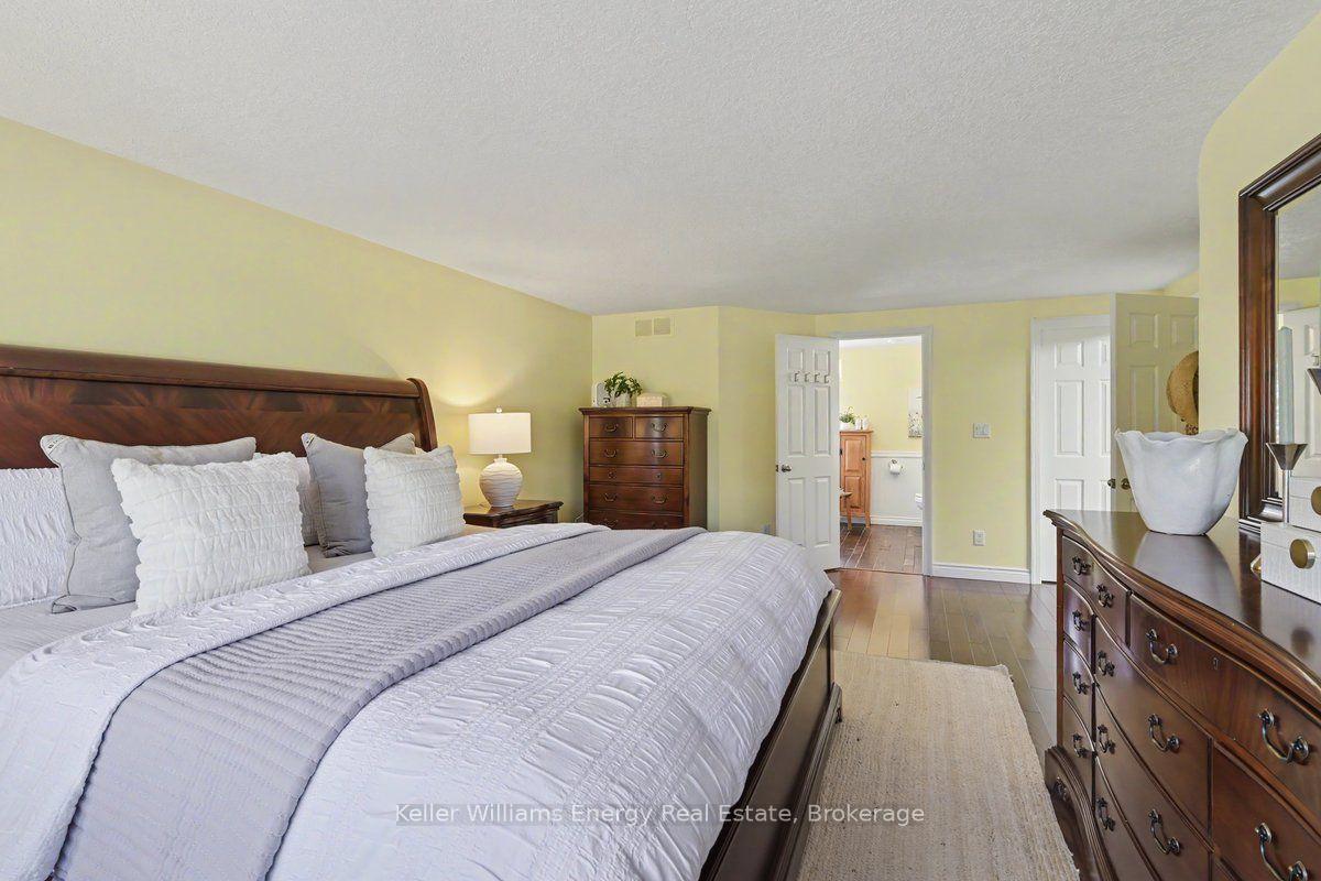 Photo 17 of 760 Sundance Circle, Oshawa, Northglen — HOMEH