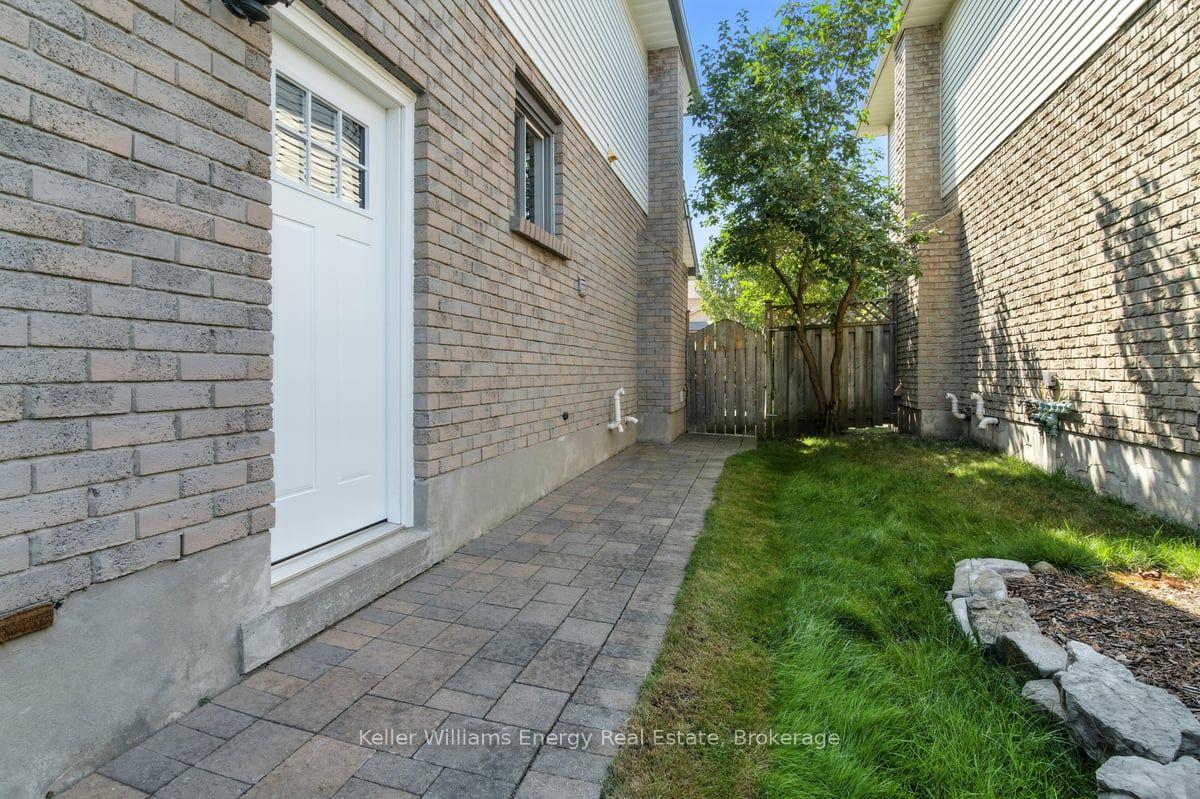 Photo 38 of 760 Sundance Circle, Oshawa, Northglen — HOMEH