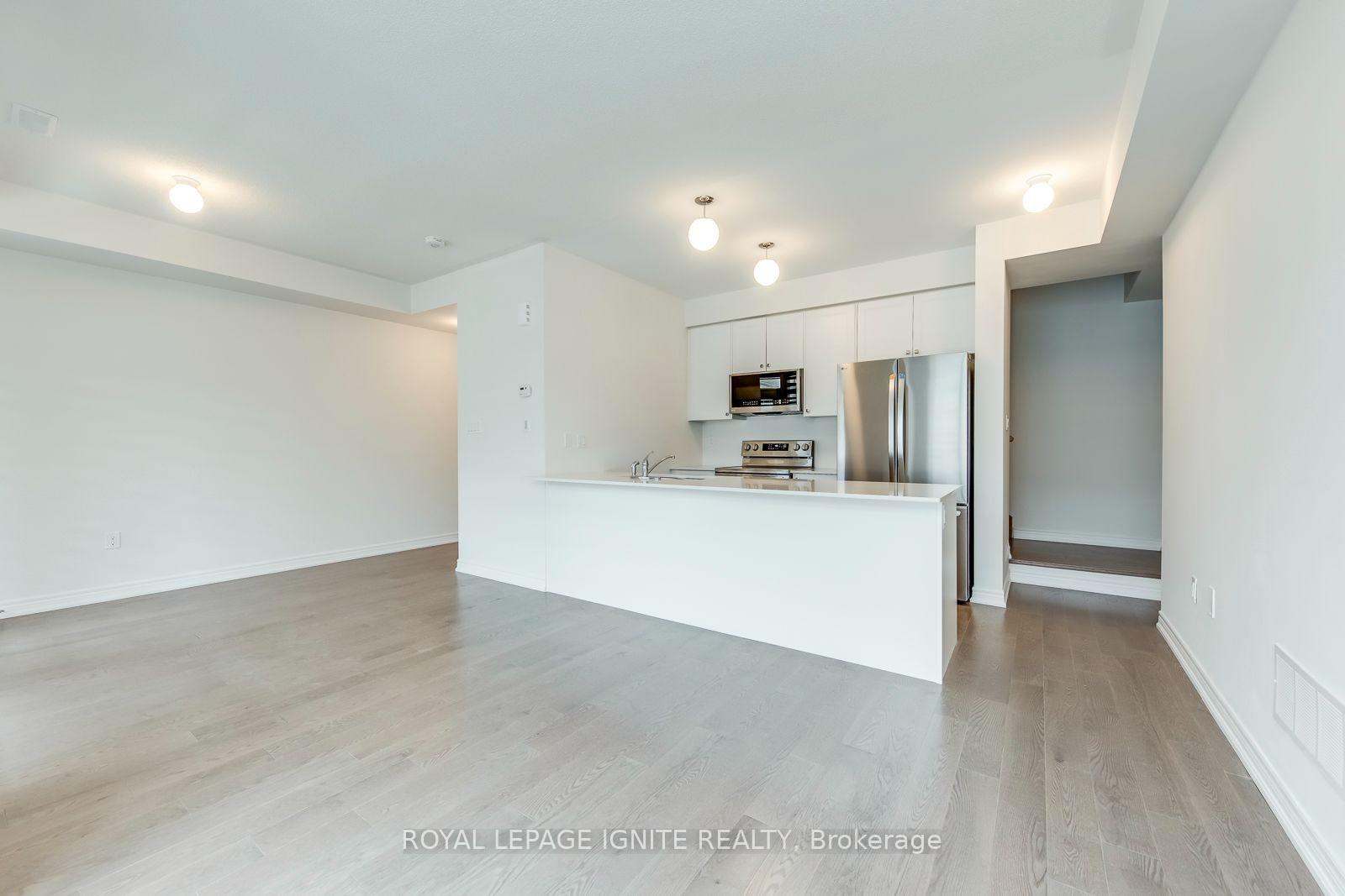 Photo 32 of 446 Salem Road S, Ajax, South East — HOMEH