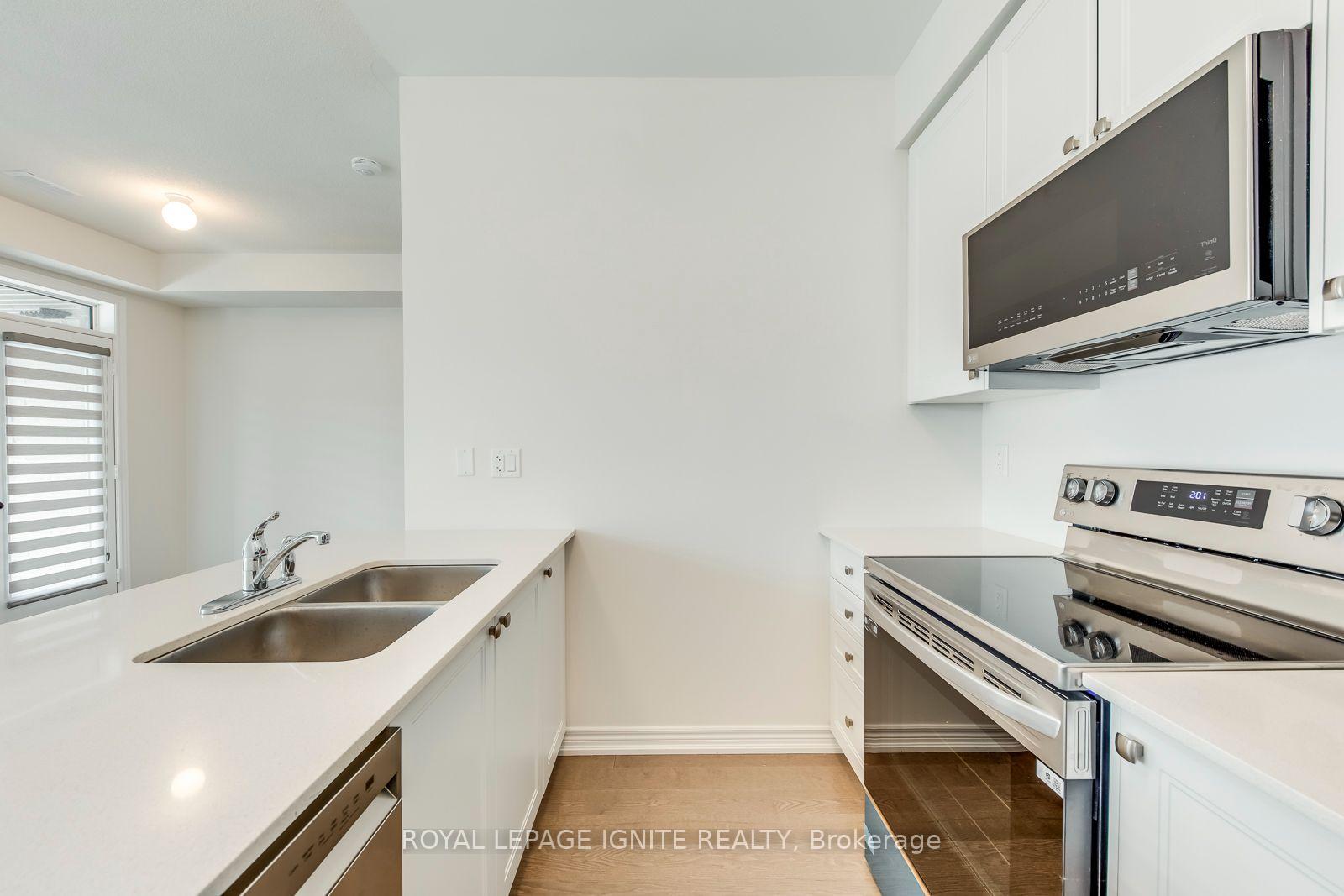 Photo 39 of 446 Salem Road S, Ajax, South East — HOMEH
