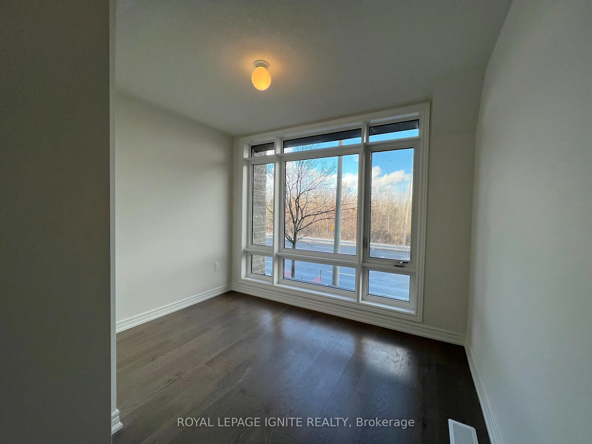 Photo 27 of 446 Salem Road S, Ajax, South East — HOMEH