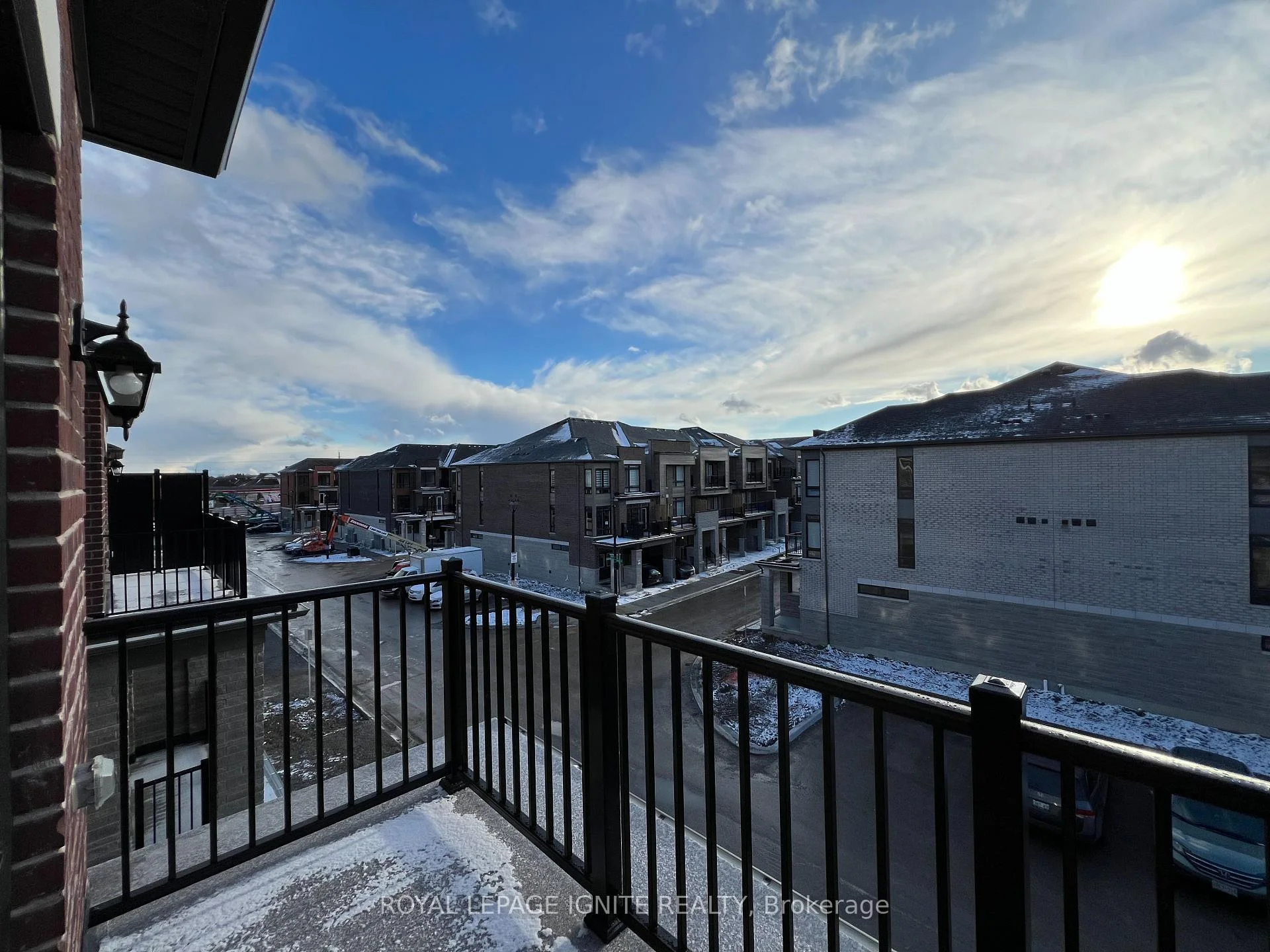 Photo 35 of 446 Salem Road S, Ajax, South East — HOMEH