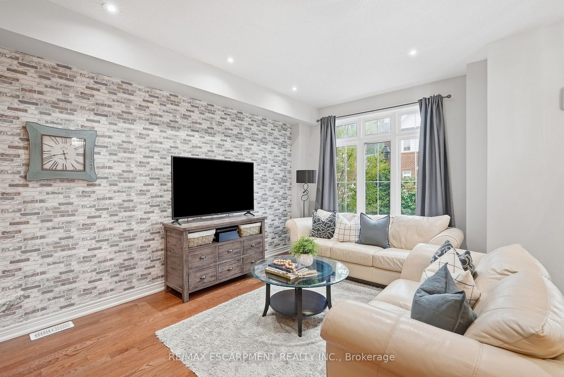 Photo 14 of Unit 49, 181 Plains Road W, Burlington, Bayview — HOMEH
