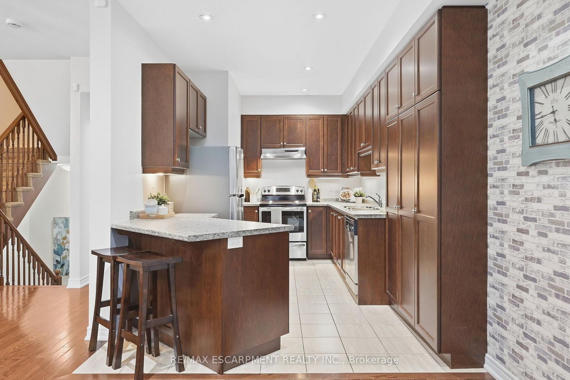 Photo 18 of Unit 49, 181 Plains Road W, Burlington, Bayview — HOMEH