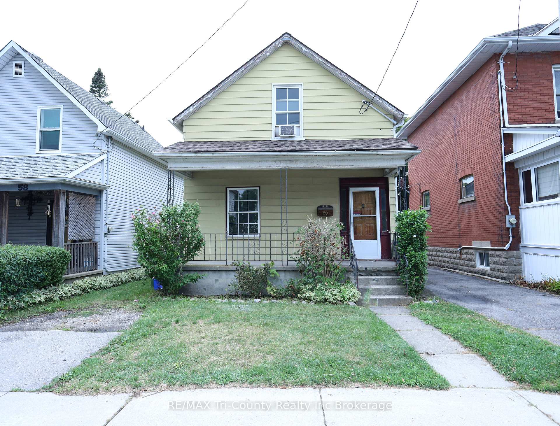 Photo 2 of 60 Manitoba Street, St. Thomas — HOMEH