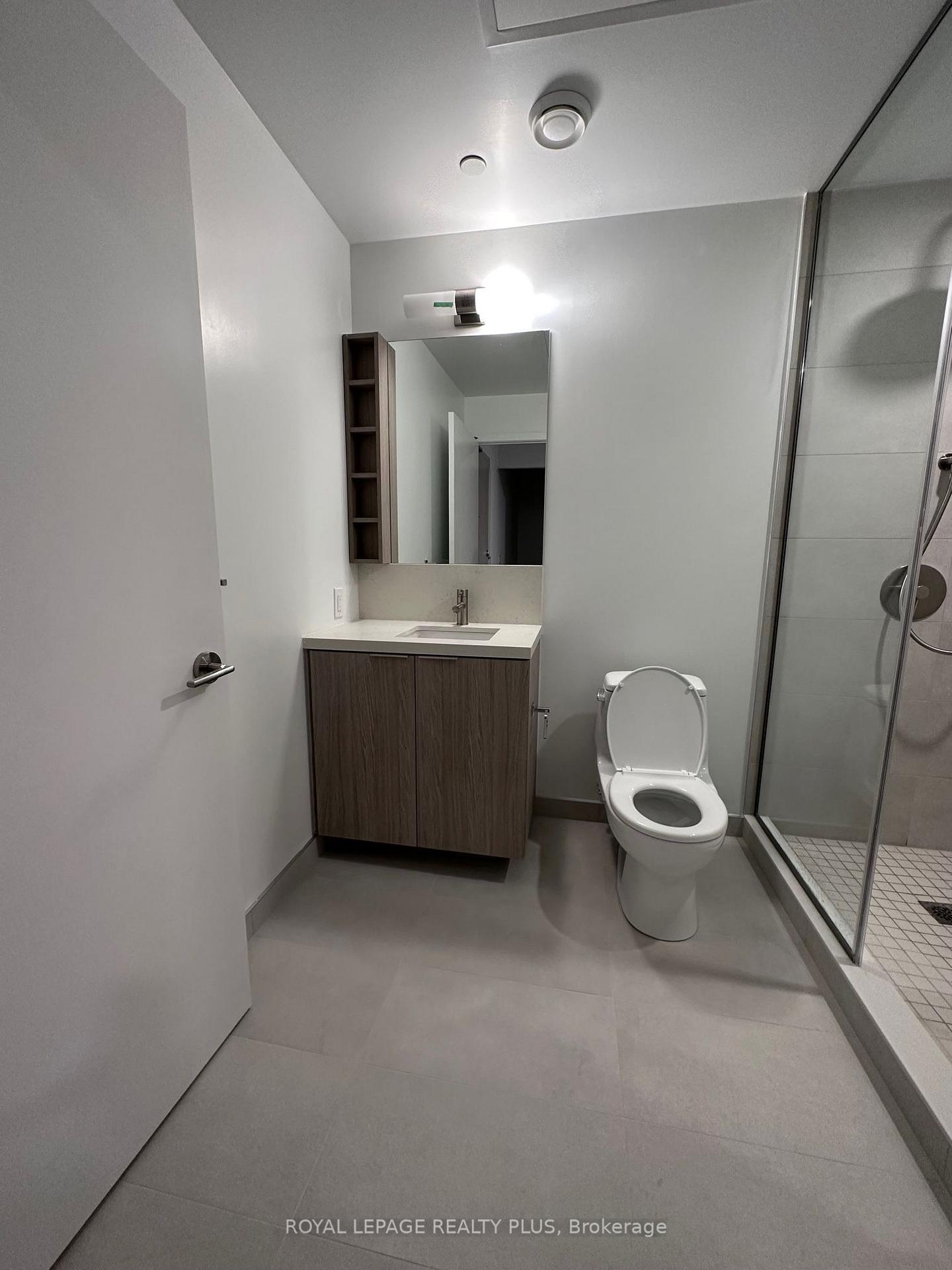 Photo 8 of Unit 608, 2020 Bathurst Street, Toronto, Humewood-Cedarvale — HOMEH