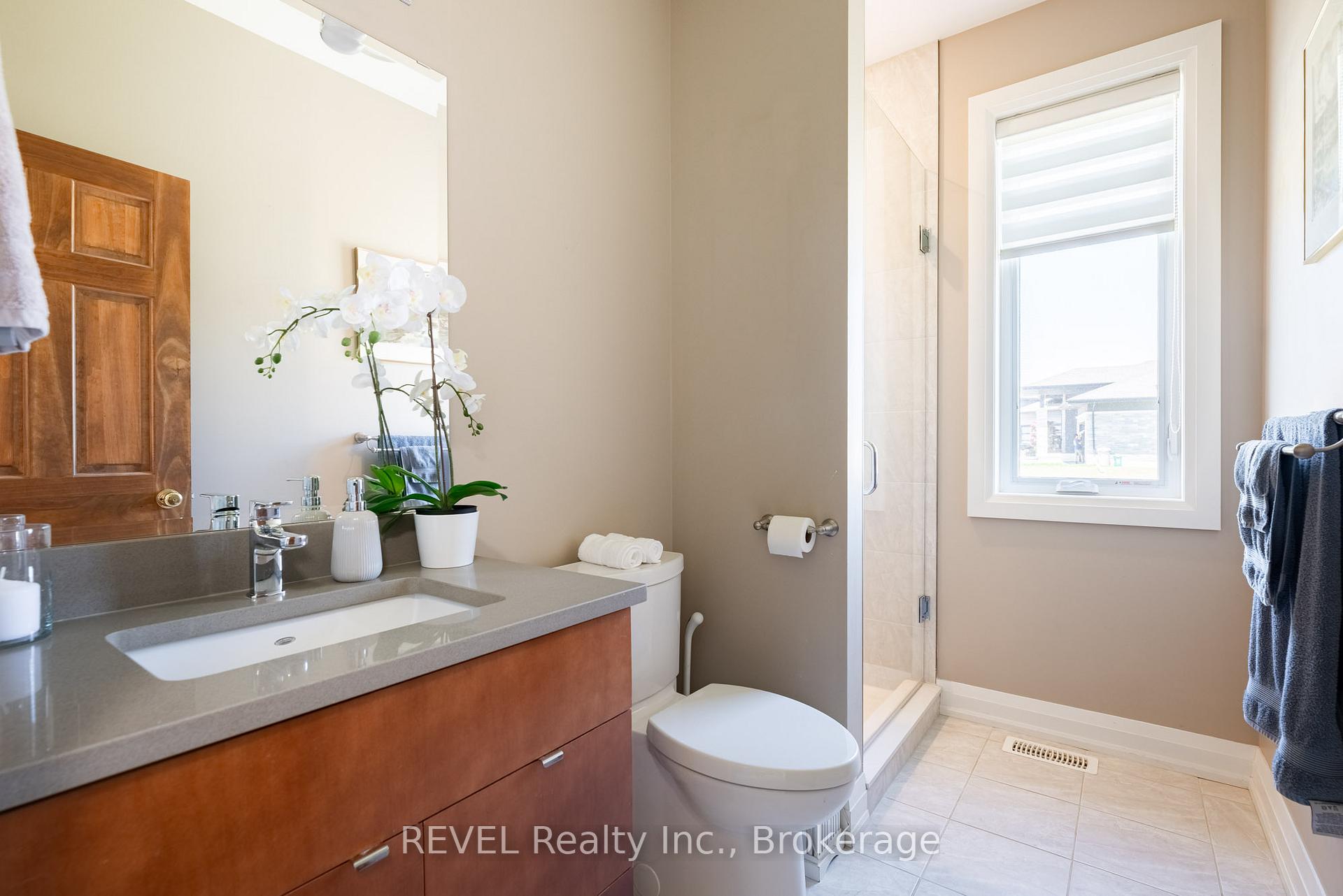 Photo 6 of 19 Francesco Crescent, St. Catharines, Rykert/Vansickle — HOMEH