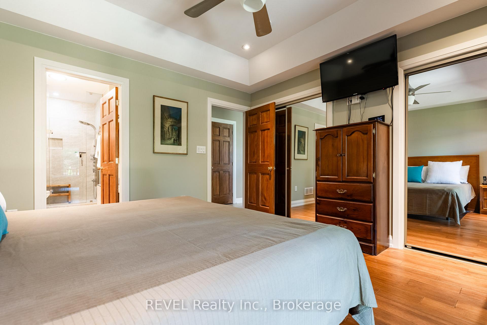 Photo 16 of 19 Francesco Crescent, St. Catharines, Rykert/Vansickle — HOMEH