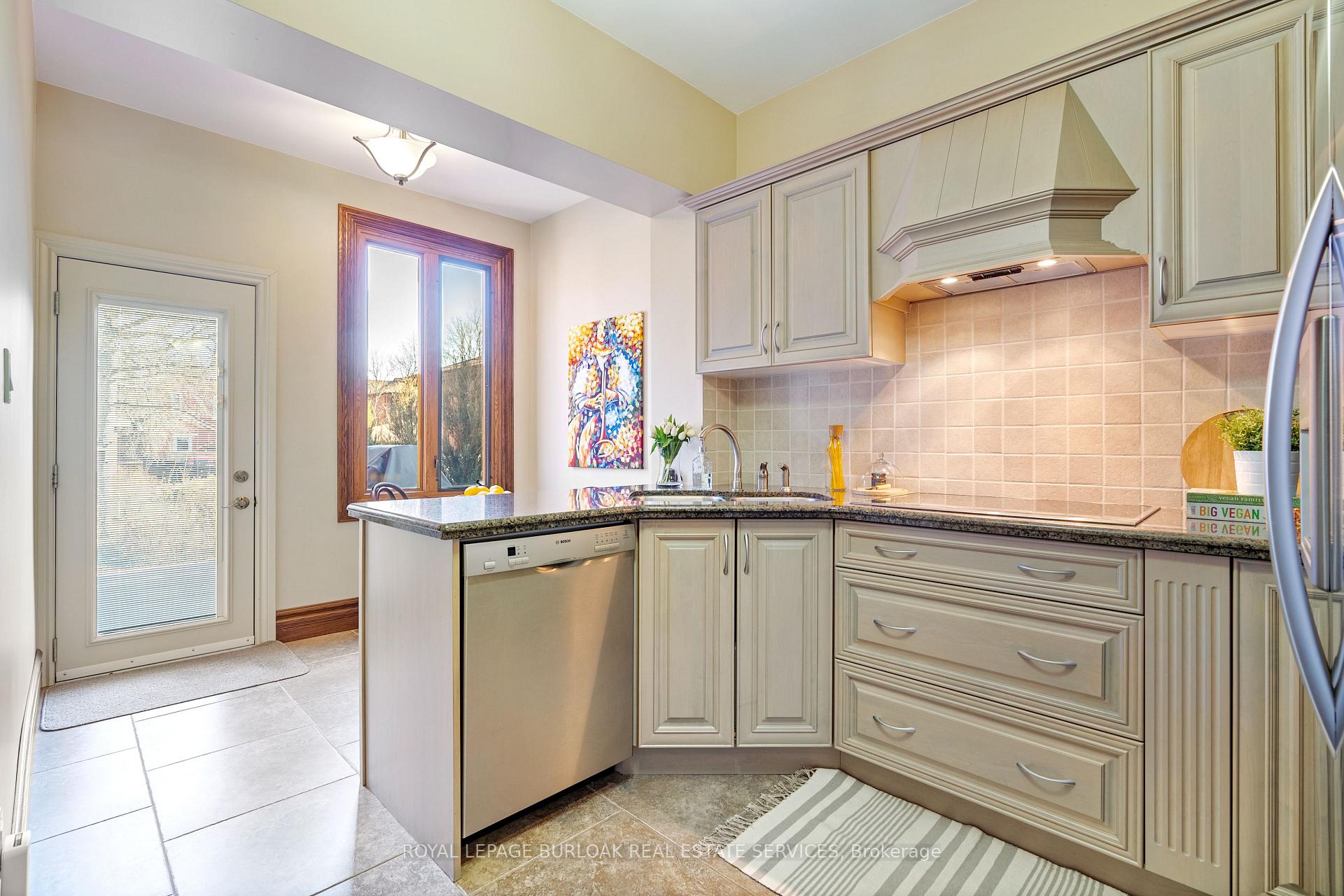 Photo 11 of Unit Main Floor, 107 Catharine Street S, Hamilton, Corktown — HOMEH
