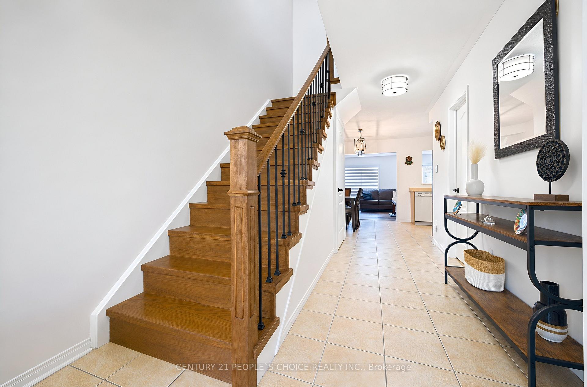 Photo 9 of 103 Spicebush Terrace, Brampton, Credit Valley — HOMEH