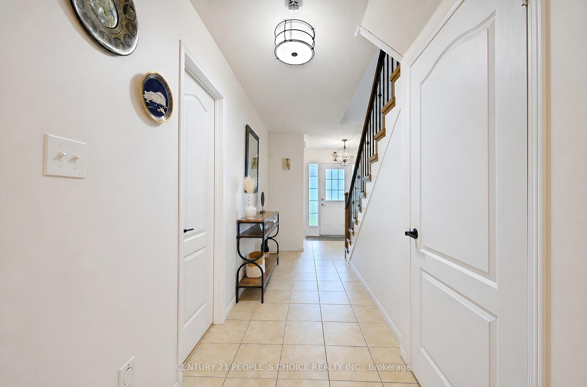 Photo 10 of 103 Spicebush Terrace, Brampton, Credit Valley — HOMEH