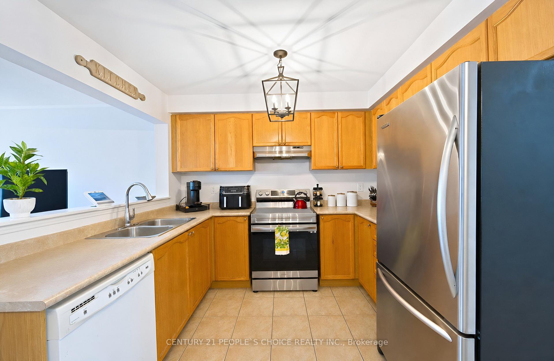 Photo 14 of 103 Spicebush Terrace, Brampton, Credit Valley — HOMEH