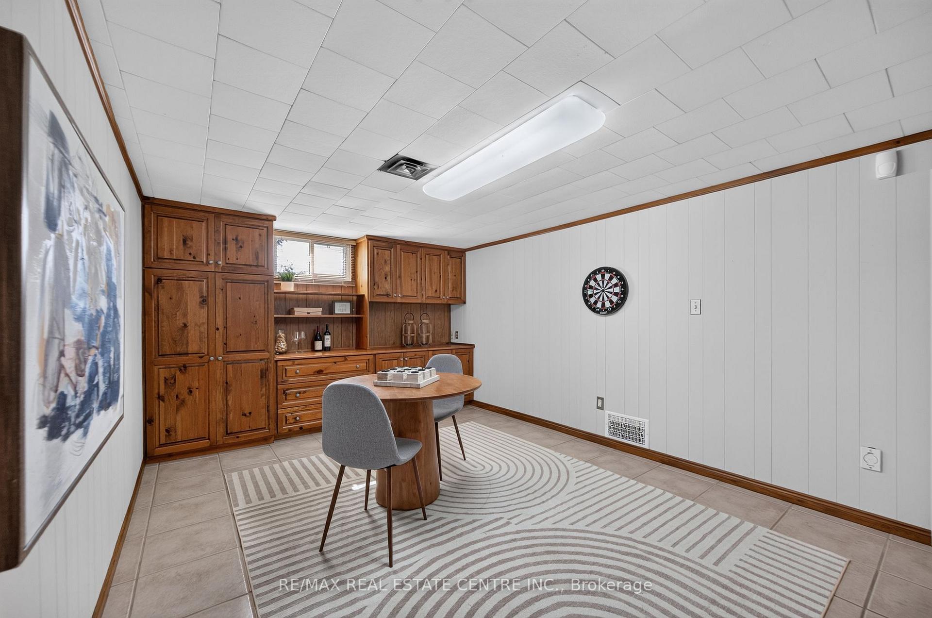 Photo 22 of 107 Laurentian Drive, Kitchener, Laurentian Hills — HOMEH
