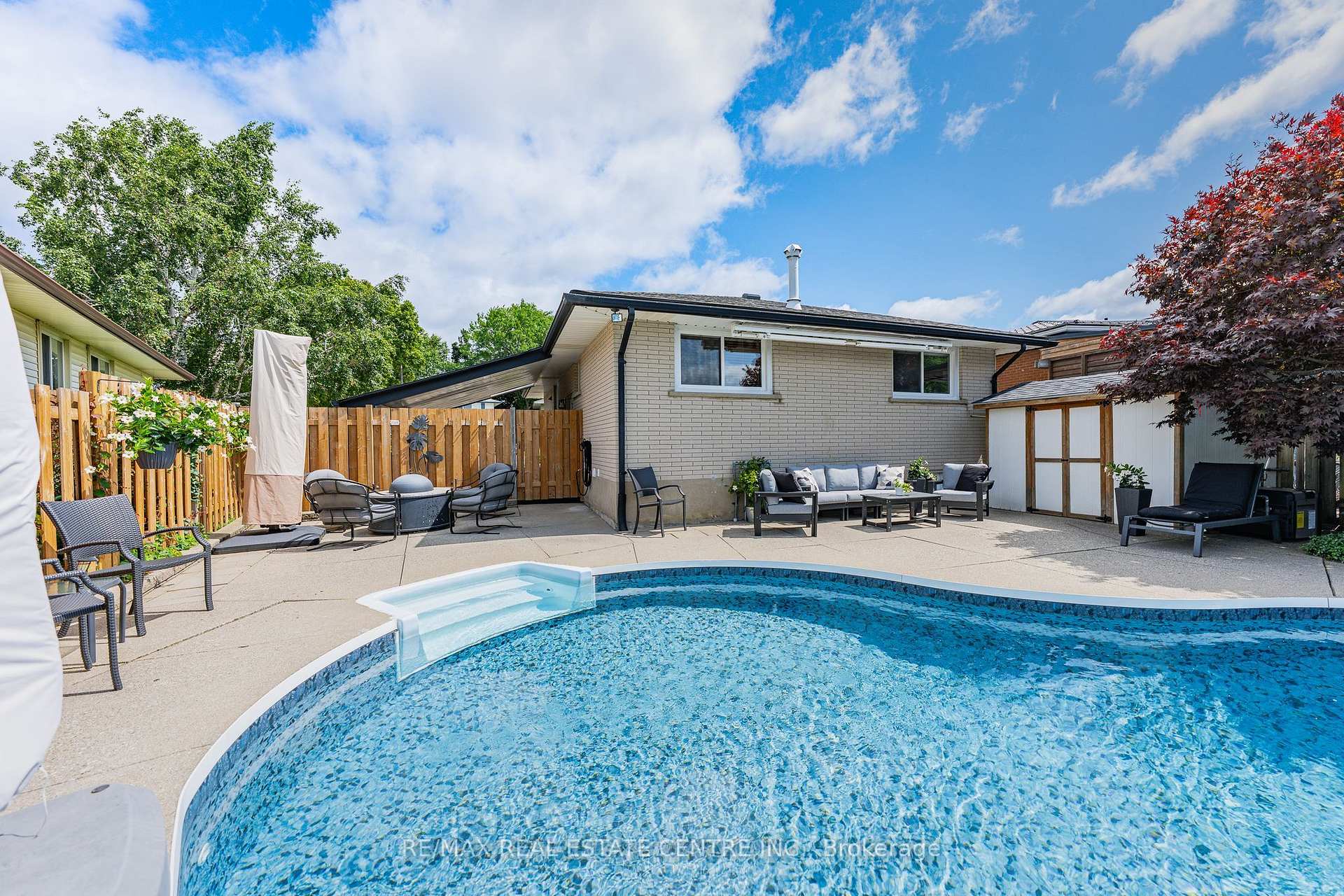 Photo 31 of 107 Laurentian Drive, Kitchener, Laurentian Hills — HOMEH