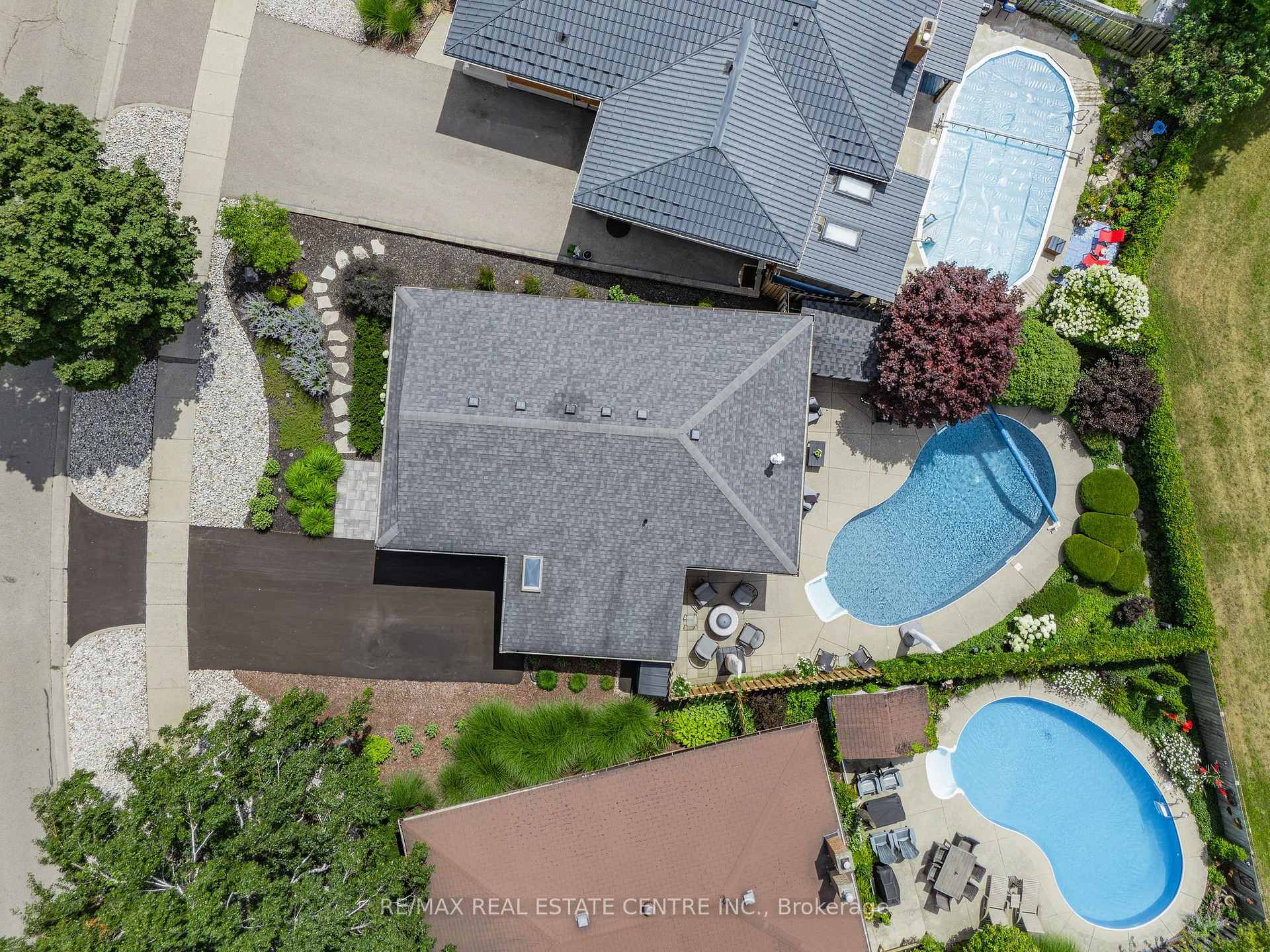 Photo 42 of 107 Laurentian Drive, Kitchener, Laurentian Hills — HOMEH
